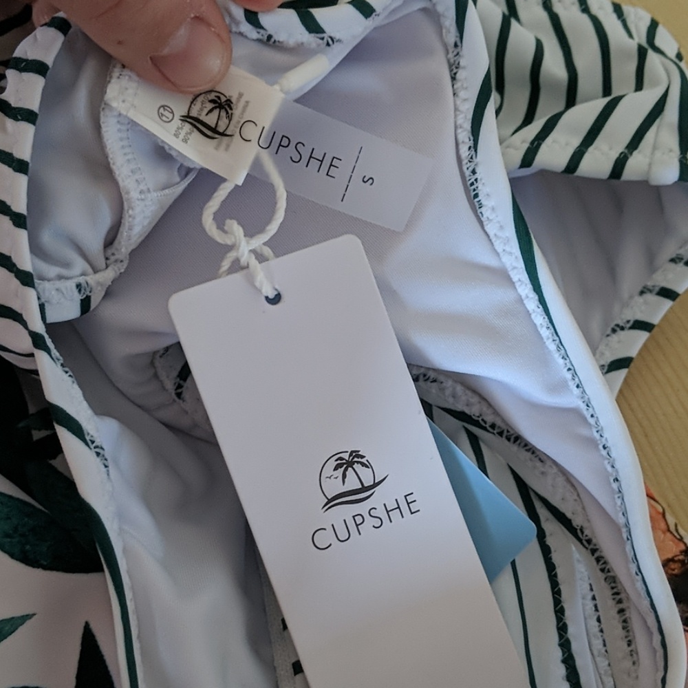 • Cupshe • NWT Stripes and Floral Print Swim Suit - Picture 3 of 4